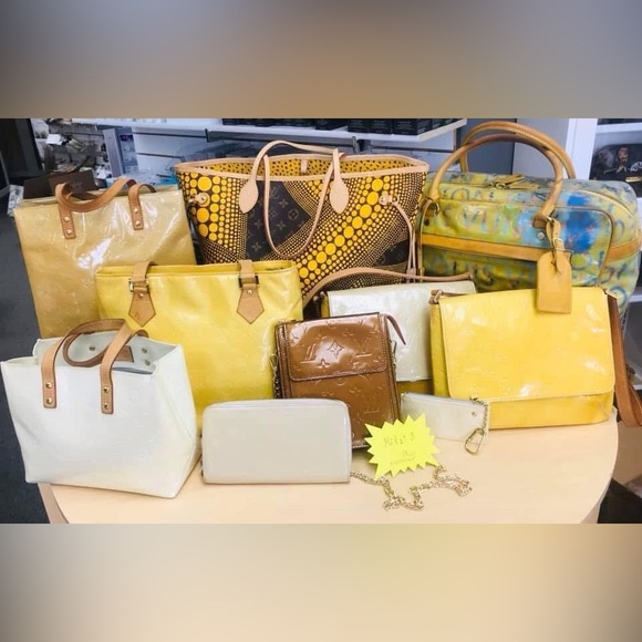 PRELOVED, AUTHENTIC, LUXURY - Picture 8 of 16